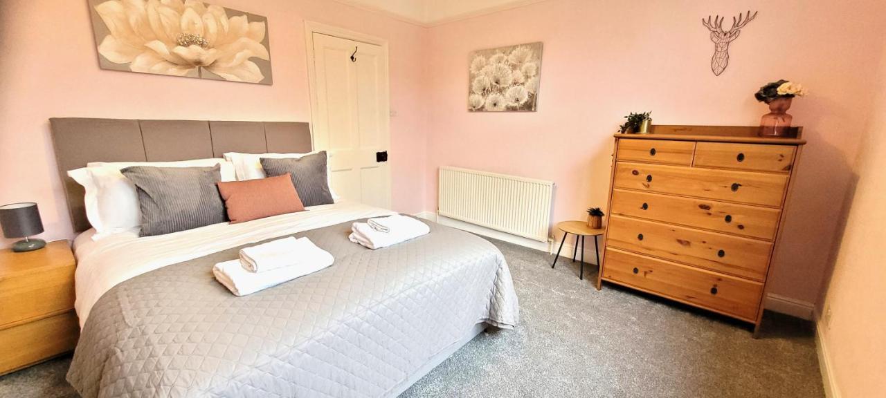 Hartoft St - 2 Bed Near River York Dış mekan fotoğraf
