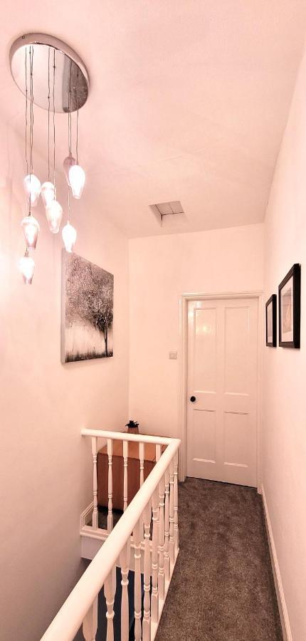 Hartoft St - 2 Bed Near River York Dış mekan fotoğraf