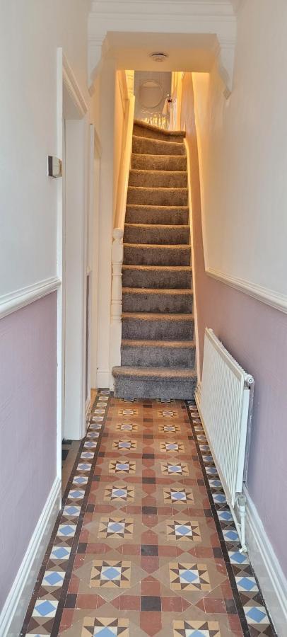 Hartoft St - 2 Bed Near River York Dış mekan fotoğraf